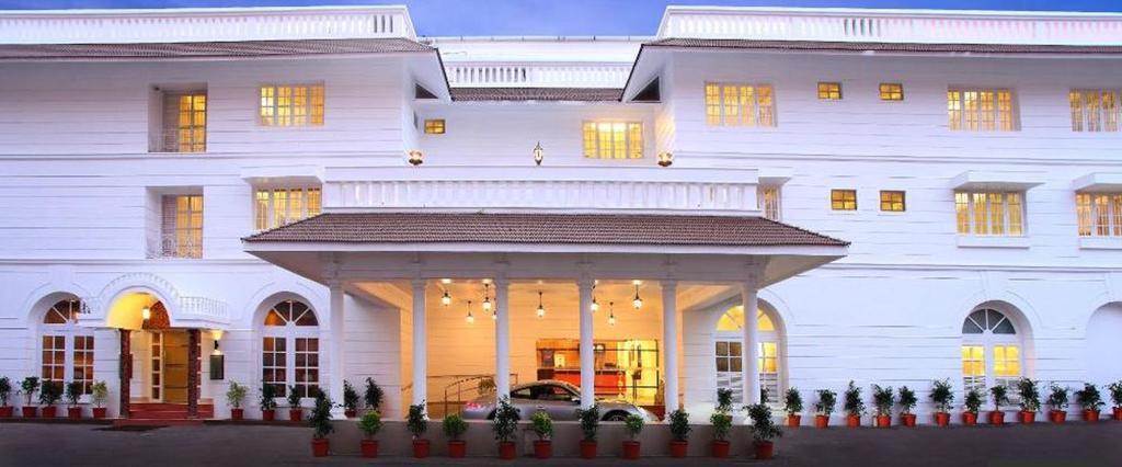 Hotel Luciya Palace Thrissur Eksteriør bilde