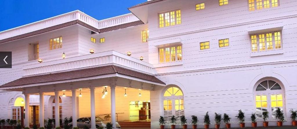 Hotel Luciya Palace Thrissur Eksteriør bilde