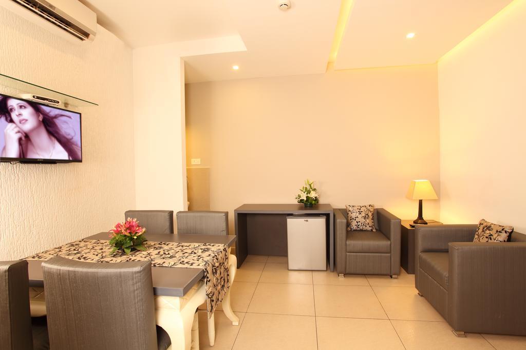 Hotel Luciya Palace Thrissur Eksteriør bilde